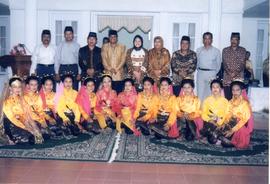 Kegiatan Pelantikan Anggota Koni Aceh Barat, oleh Bapak Gubernur Aceh, tanggal; 21 Juli 2002 (14)