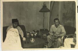 Kunjungan Wakil Presiden Muhammad Hatta ke Kabupaten Aceh Barat, Aceh Selatan, Calang. Pada tangg...